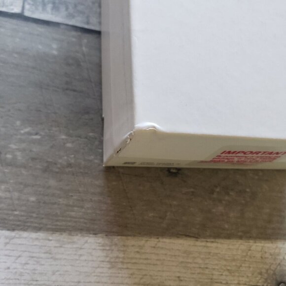 Samsung Galaxy Note II Box, Cord and Pen - Picture 6 of 7